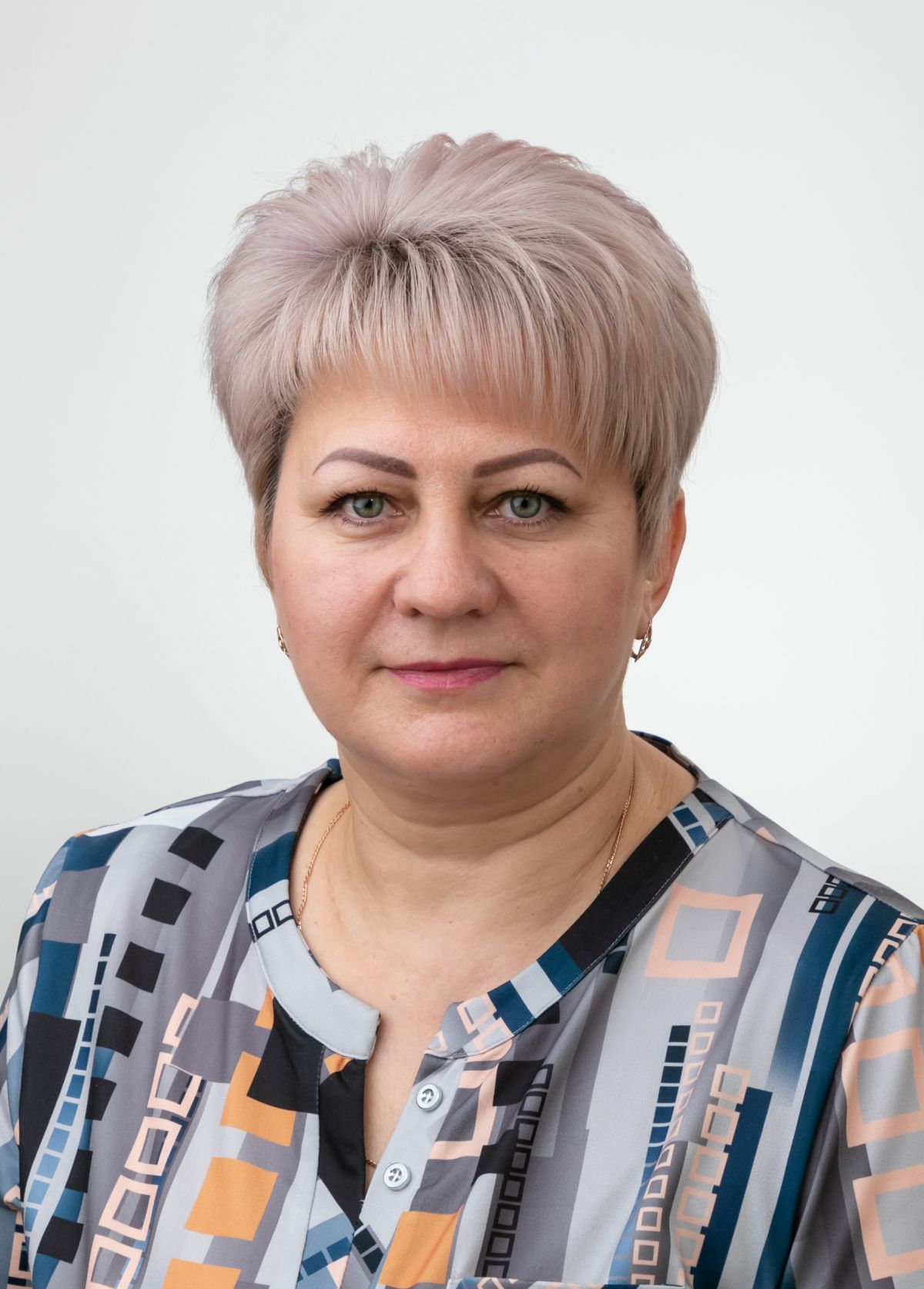 Мешкова Людмила Сергеевна.